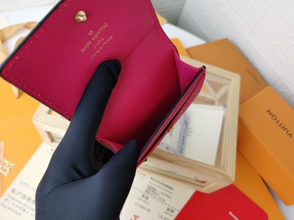 LVコピーウォレット角部分ディテール